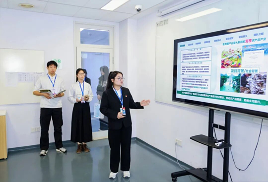 2025年iCAN大賽西北賽區(qū)決賽在西安歐亞學(xué)院圓滿落幕，展現(xiàn)信息電子技術(shù)服務(wù)新活力